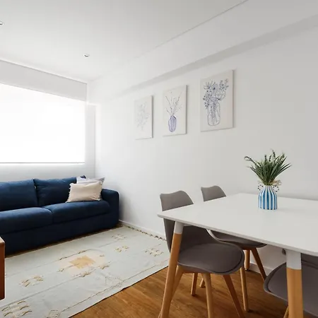 Apartment On Rua Da Alegria